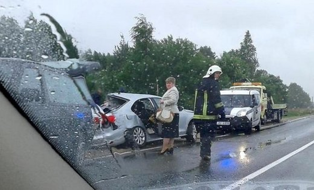 Krustpils novadā notikusi traģiska autoavārija, divi bojāgājušie (papildināta)