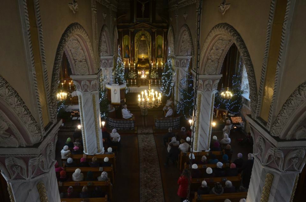 Ziemassvētku dievkalpojumi Jēkabpils baznīcās (FOTO)