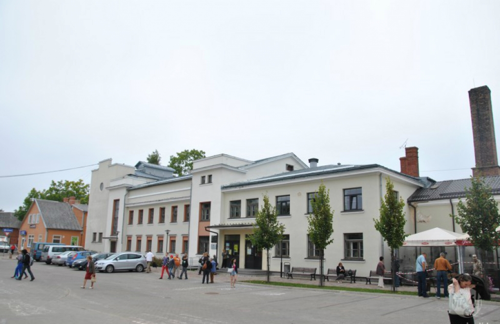 Jēkabpils biedrības “Rodņik” jaunieši Maskavu apmeklējuši īpašā programmā "Sveika Krievija"