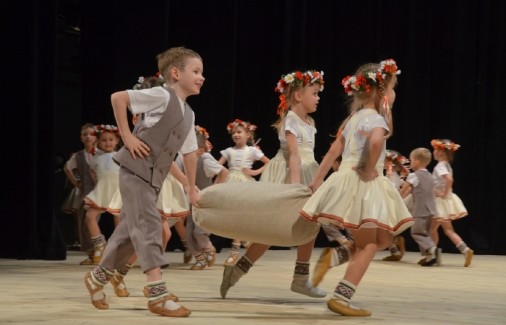 Jēkabpilī ieskandinās skolu jaunatnes dziesmu un deju svētkus