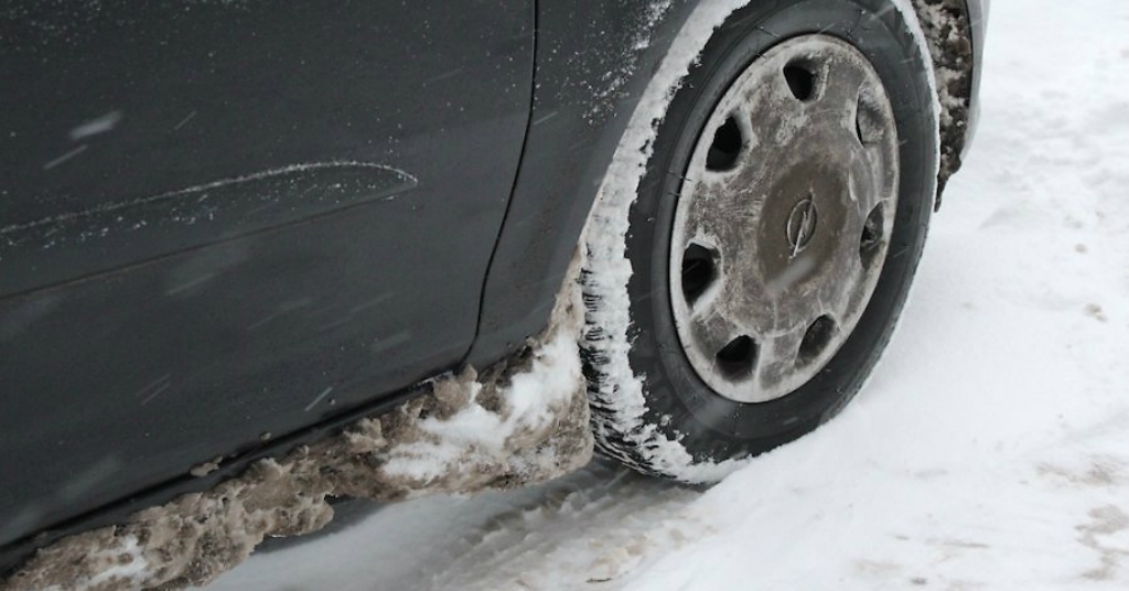 Preiļos autovadītājs notriec 16 gadus vecu meiteni un aizbēg