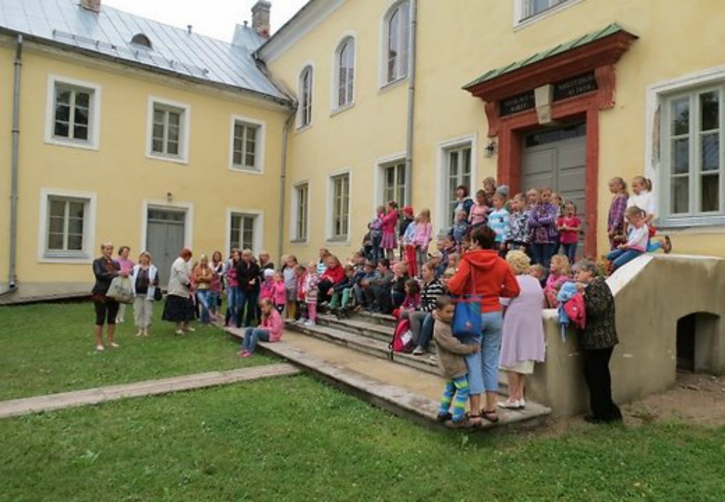 Krustpils pilī norisināsies Valsts simtgadei veltītas skolēnu radošās darbnīcas