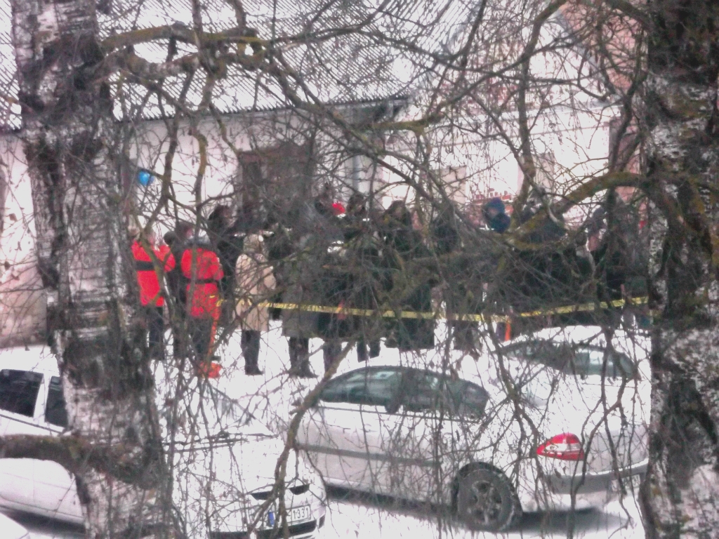 Jēkabpils Izglītības nodaļa pie ugunskura svin piecu gadu jubileju (FOTO)