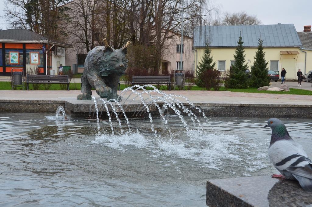 Vecpilsētas laukumā jau darbojas strūklaka