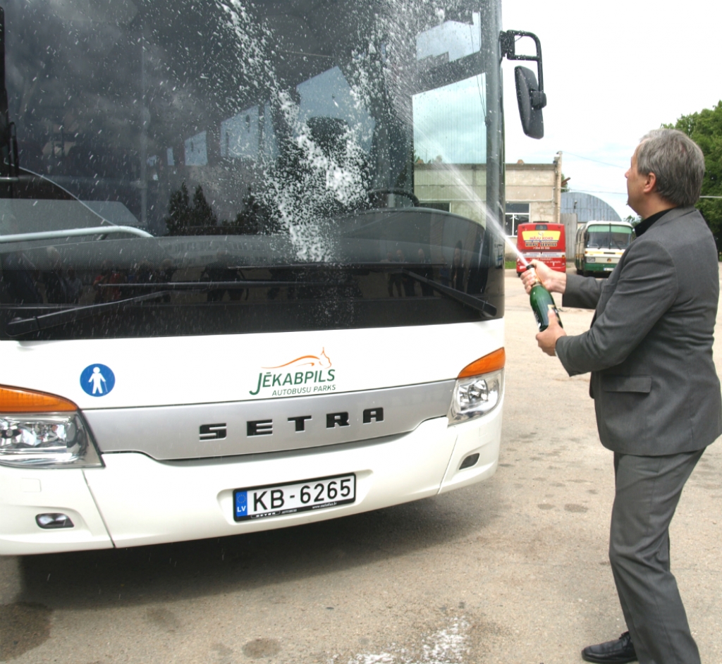 Jēkabpils autobusu parks iegādājies divus jaunus autobusus (FOTO)