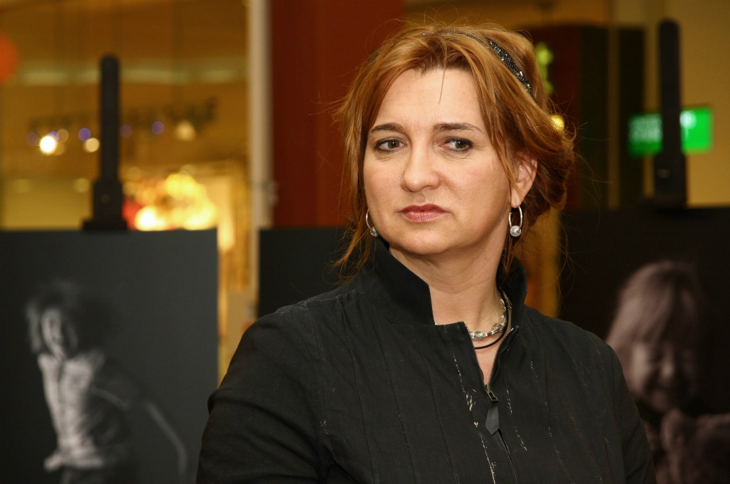 Baiba Sipeniece apvainojusies uz "Prāta vētras" mūziķiem