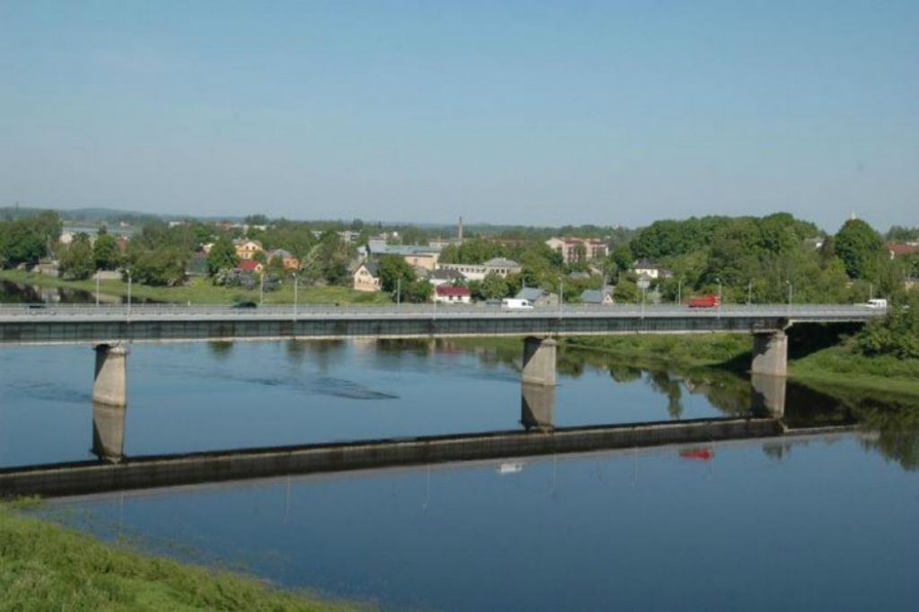 Daugavā ūdens iesilis līdz 17 grādiem