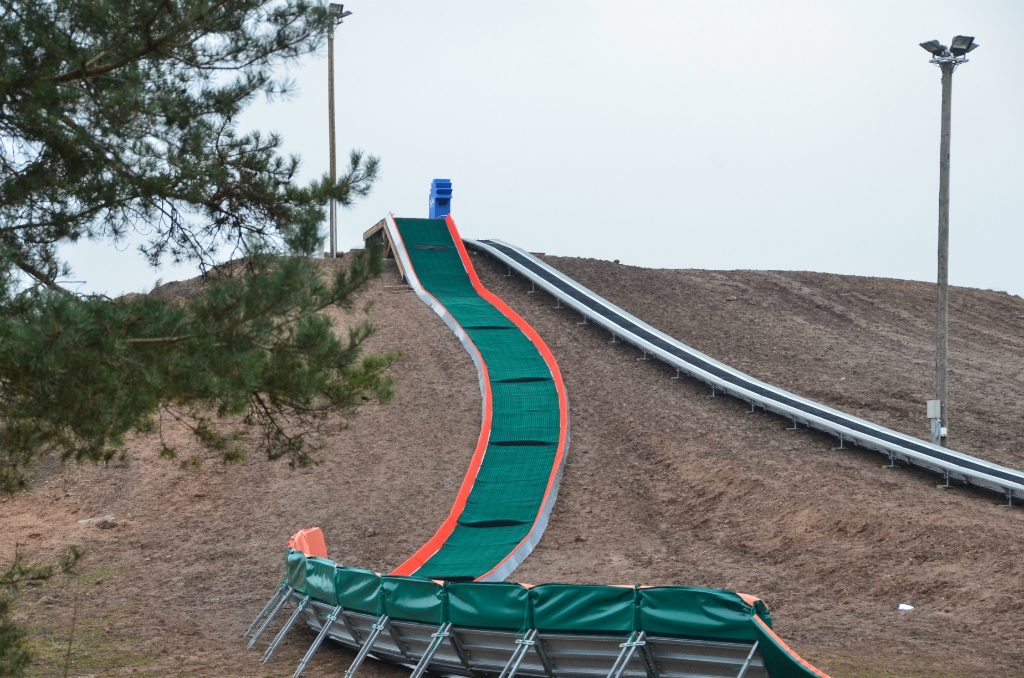 Jēkabpils Mežaparkā atklās vissezonas kameršļūkšanas trasi