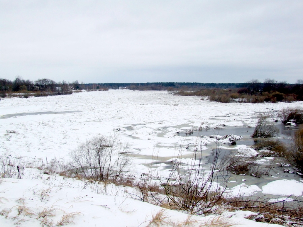 No Daugavpils līdz Pļaviņām daudzu kilometru garumā stiepjas ledus sablīvējumi