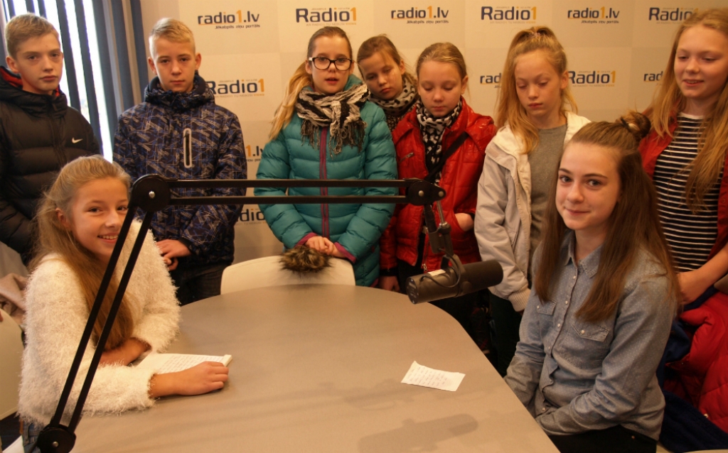 Jēkabpils Radio1 apmeklē 82 skolēni un pedagogi (AUDIO)(FOTO)