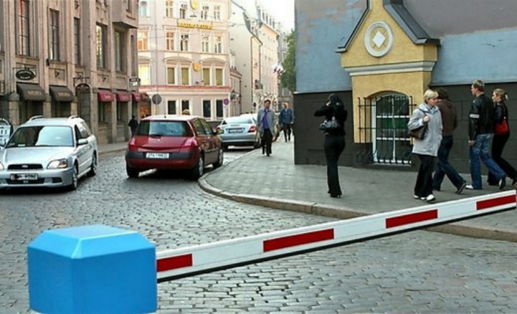 Jēkabpils uzņēmums novērtē atsavināšanai sistēmu, kas tika iegādāta satiksmes regulēšanai Vecrīgā