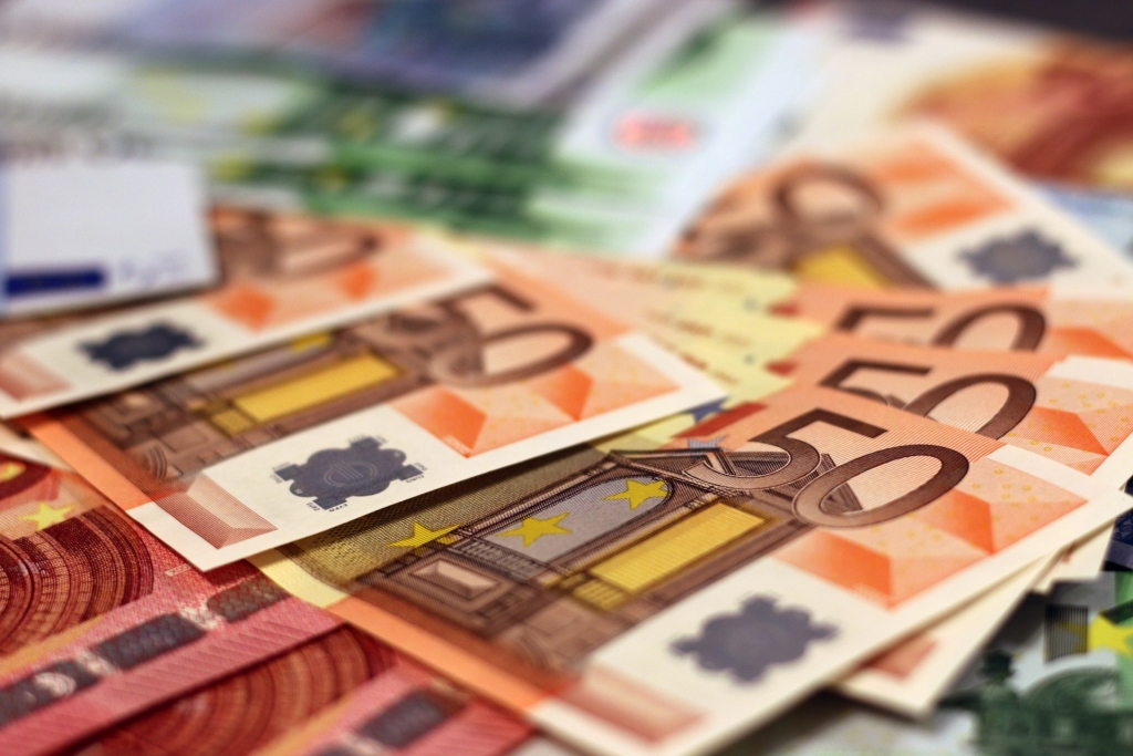 Nepieciešams bankas kredīts: kādus faktorus izvērtēs aizdevējs