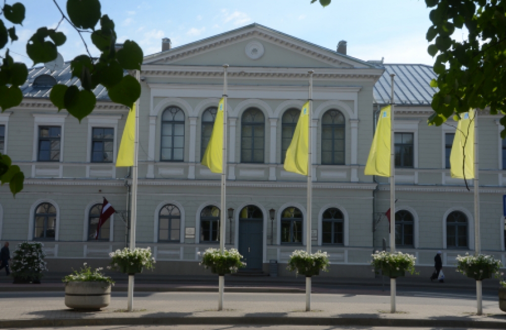 Dome piešķir naudas balvas par izciliem sasniegumiem sportā