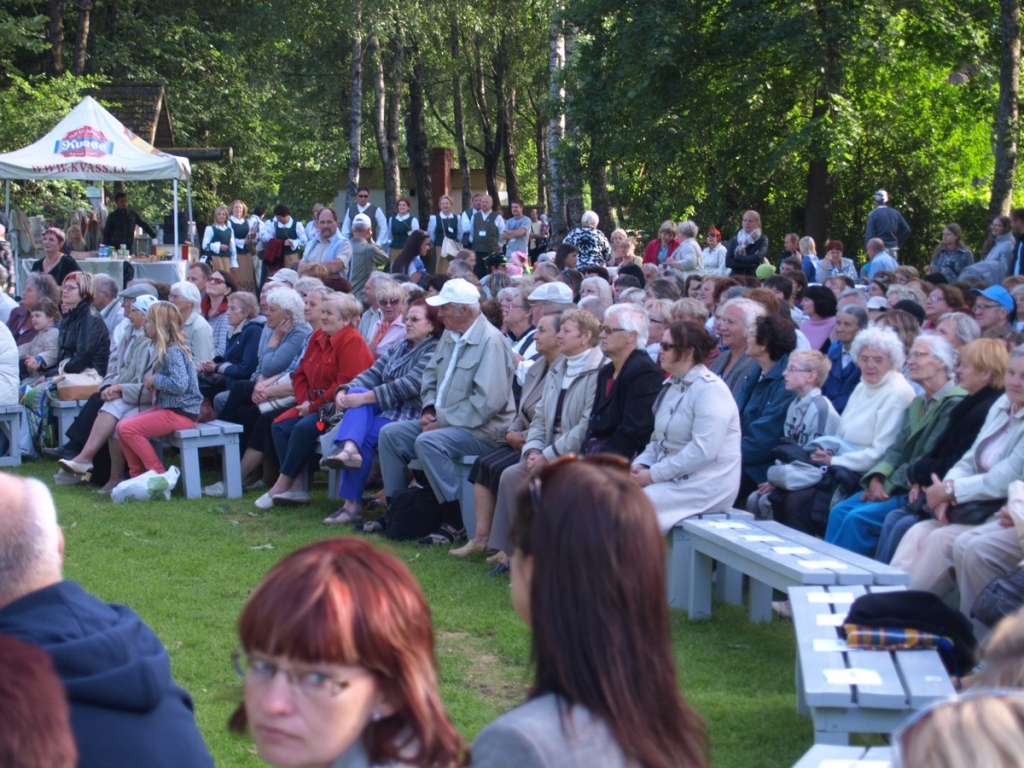 Fotomirkļi no starptautiskā Tautas mūzikas festivāla „Lustes Jēkabpilī VIII”  Sēļu sētā