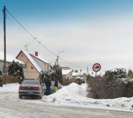 Jēkabpilī trešdienas rītā notiek divu auto sadursme