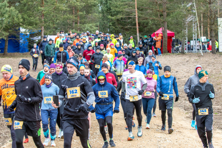 Jēkabpilī jau ceturto reizi notiks izturības skrējiens Backyard Ultra “Lūša pēdās”