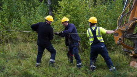 Bez elektrības joprojām ir 8500 vētras ietekmēto "Sadales tīkla" klientu